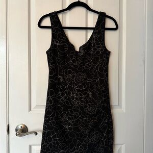 ROW A Women’s size 6-8 (M) Black Sparkly Floral Ruched Mini Party Dress